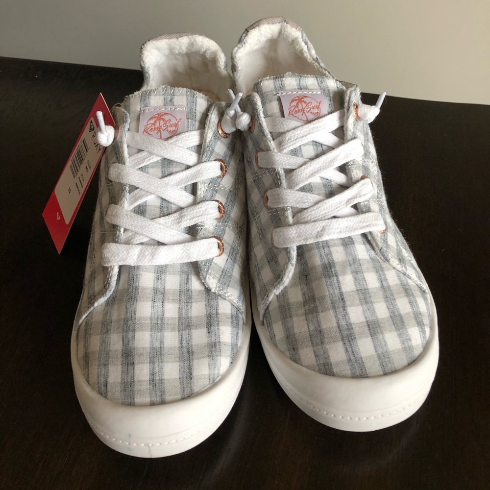 Roxy Bayshore III Shoes - Size 10 - Brand New!